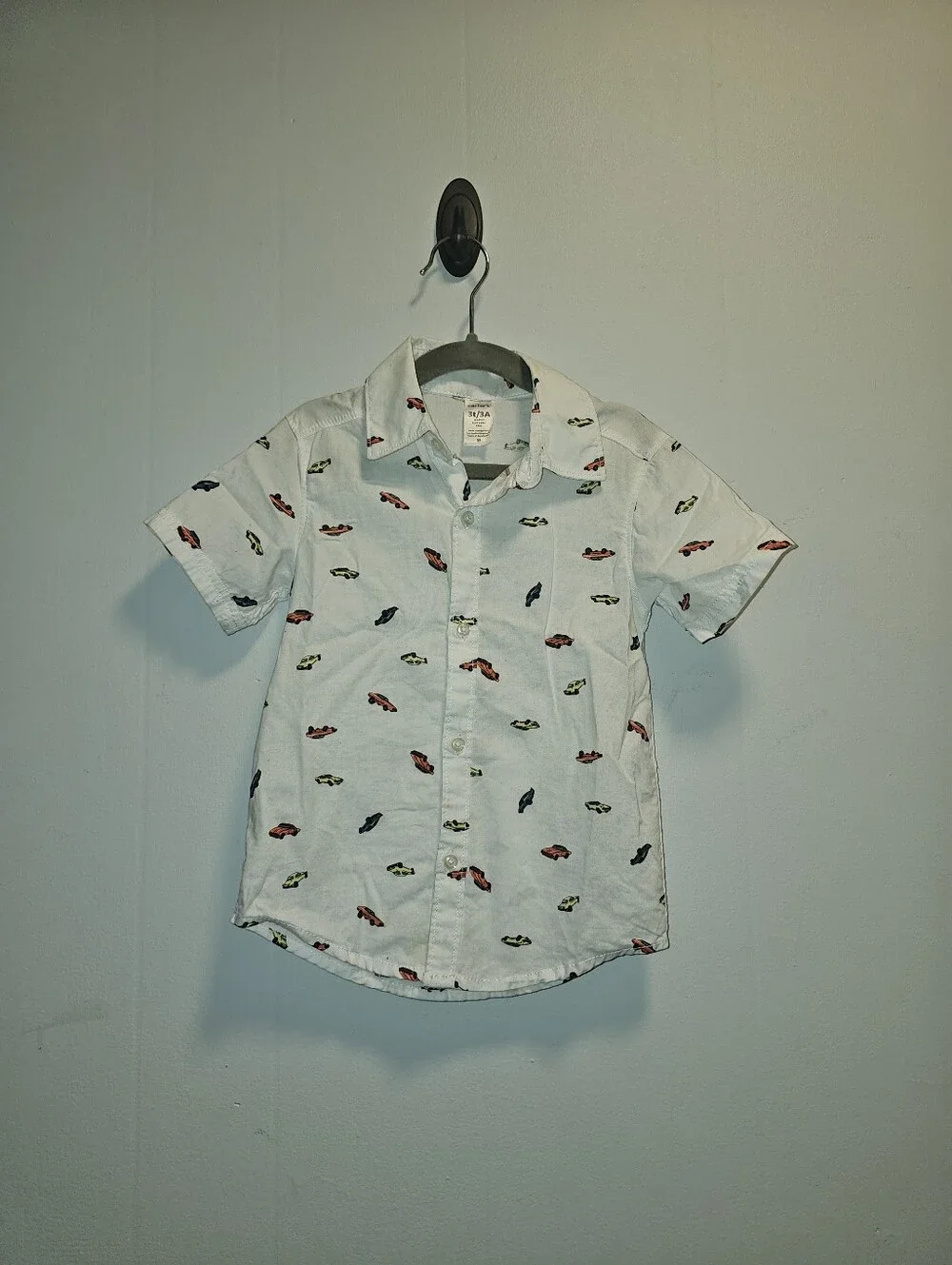 EUC | 3T | Carter’s | White Car Print Short Sleeve Button-Down Shirt